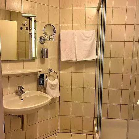 Alfa Hotel 3*