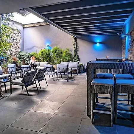 Hotel Alfa