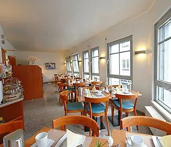 Hotel Alfa 3*