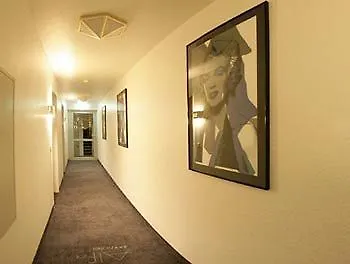 酒店 Alfa 卡尔斯鲁厄